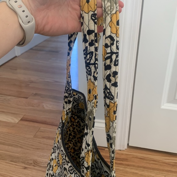 Vera Bradley Large Tote - Picture 7 of 10